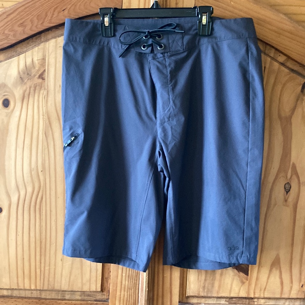 Men’s QOR gray swim trunks board shorts size 34